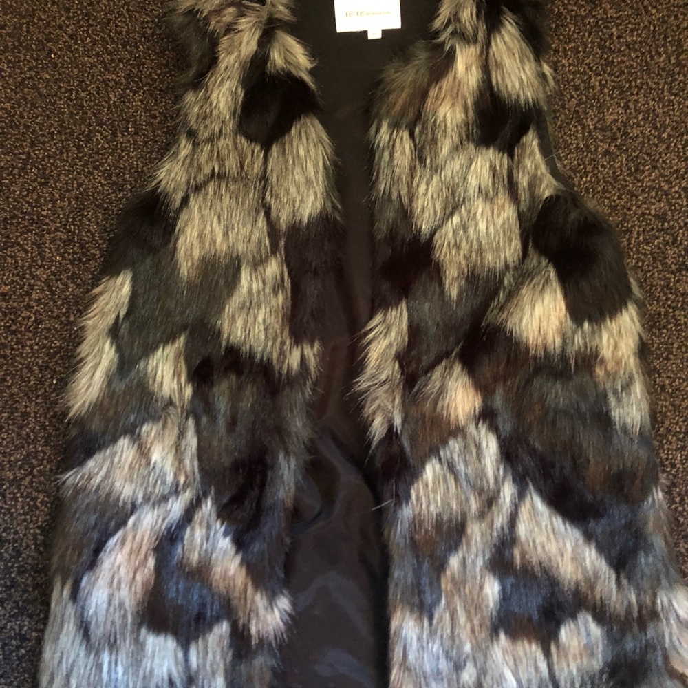 BCBGeneration faux fur vest - Picture 3 of 4